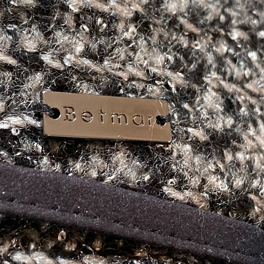 Gorgeous Winter Hat - image 4